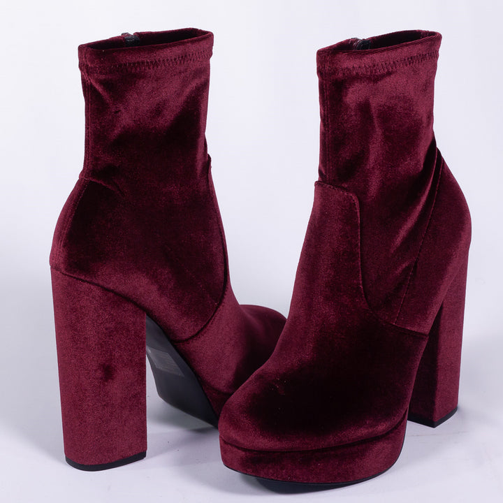 Velvet Shoe