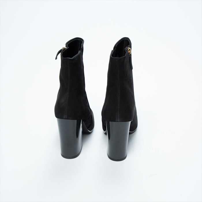 حذاء كعب متوسط