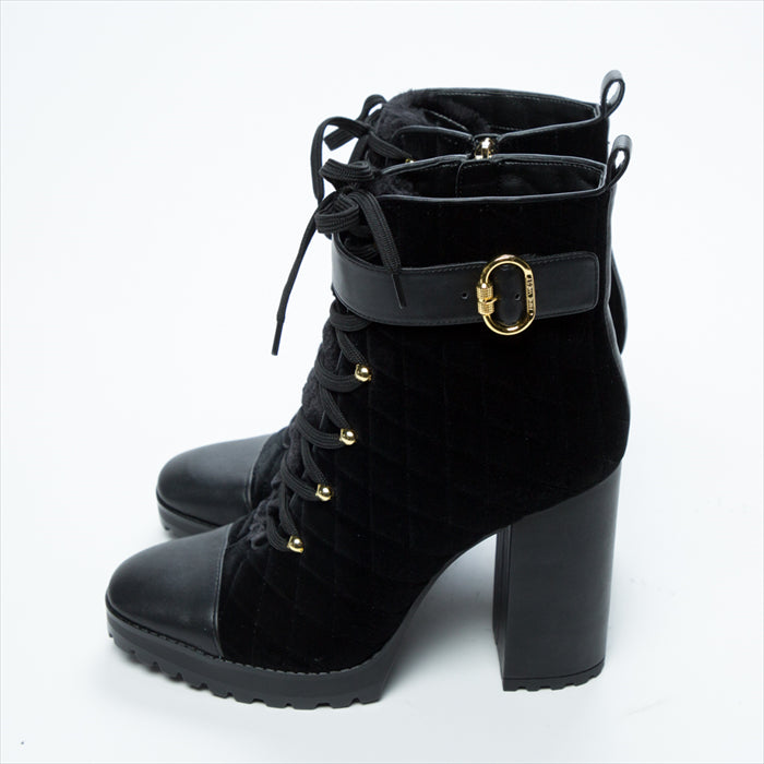 حذاء كعب شتوي