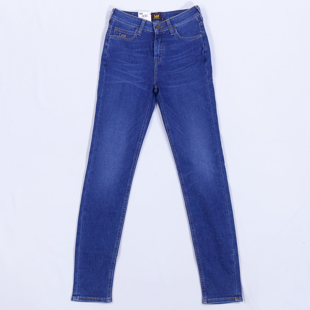 بنطال قصة عادية