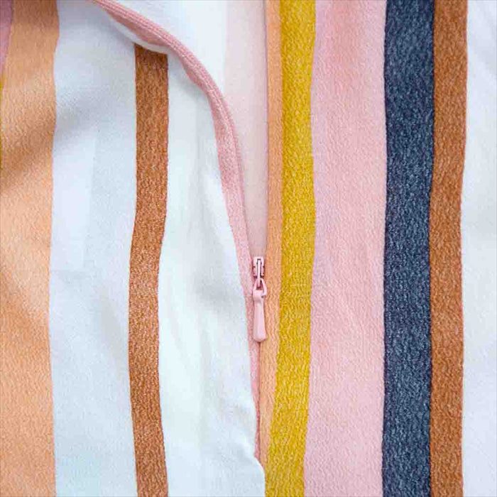 تنورة مخططة