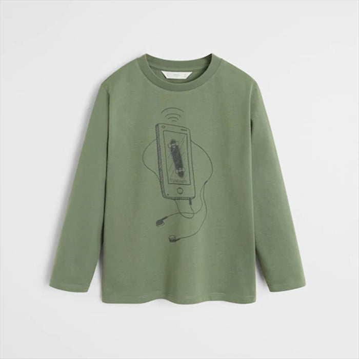 بلوزة بأكمام طويلة