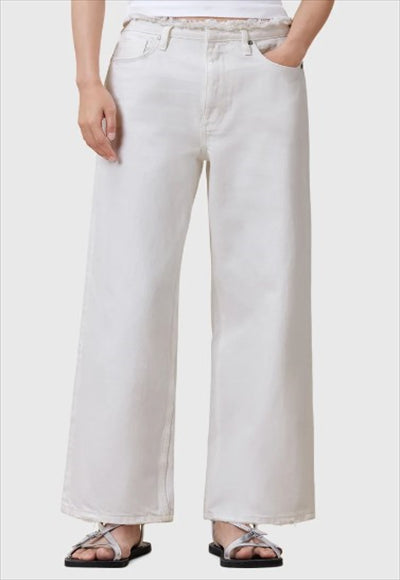 بنطلون جينز