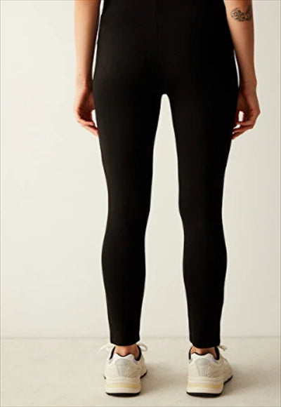 بنطال سهل الاستخدام