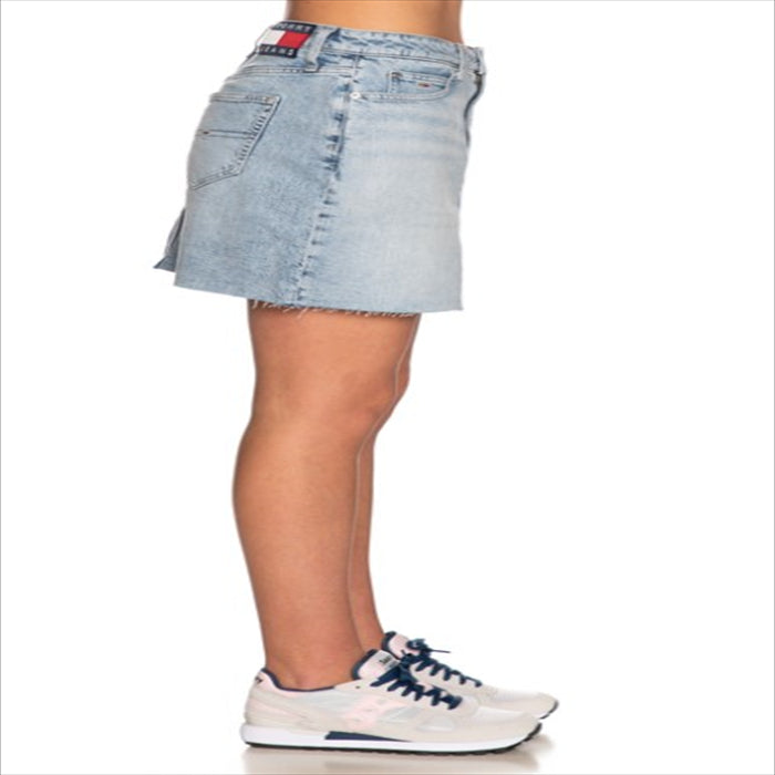 تنورة قصيرة