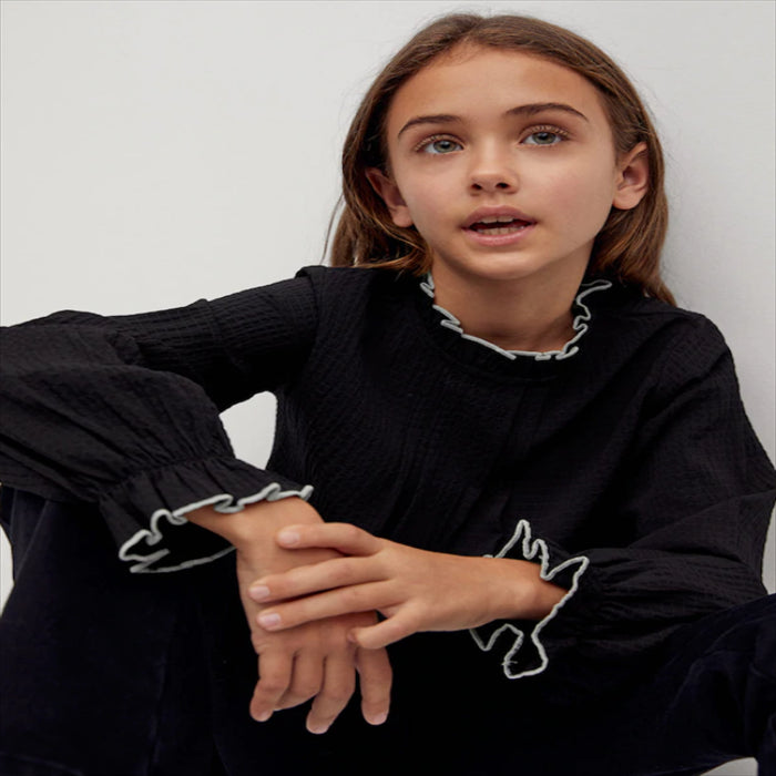 بلوزة ربيعية