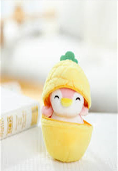 لعبة كرة مفاجئة محشوة على شكل بطريق من سلسلة الفواكه (أناناس)