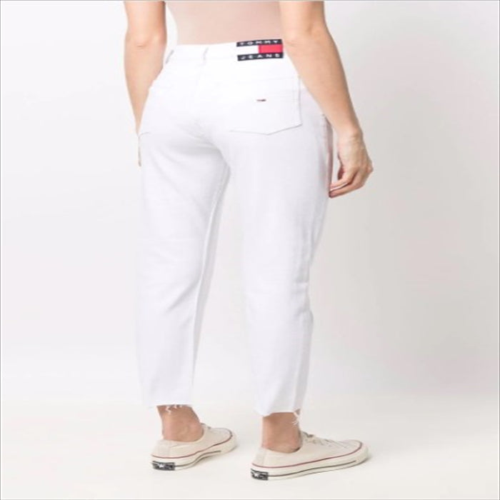 جينز بقصة ضيقة