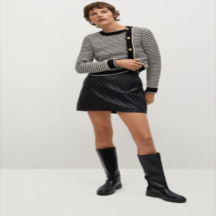 تنورة قصيرة