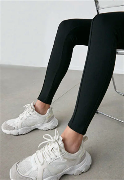 بنطال سهل الاستخدام