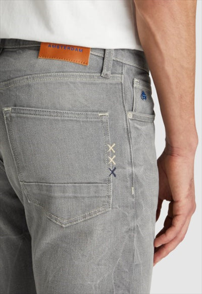 بنطلون جينز