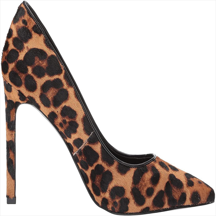 حذاء بكعب عالي