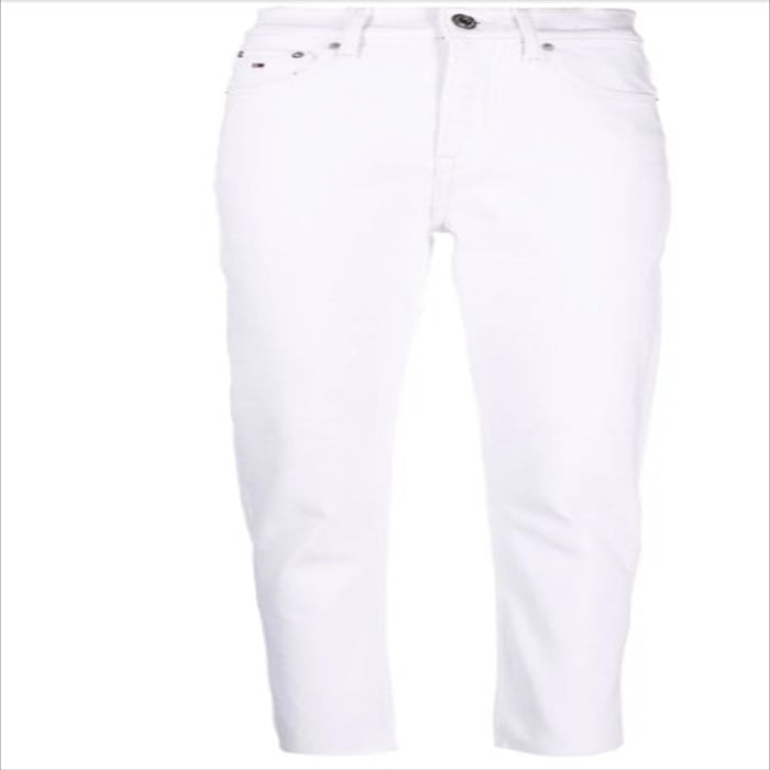 جينز بقصة ضيقة