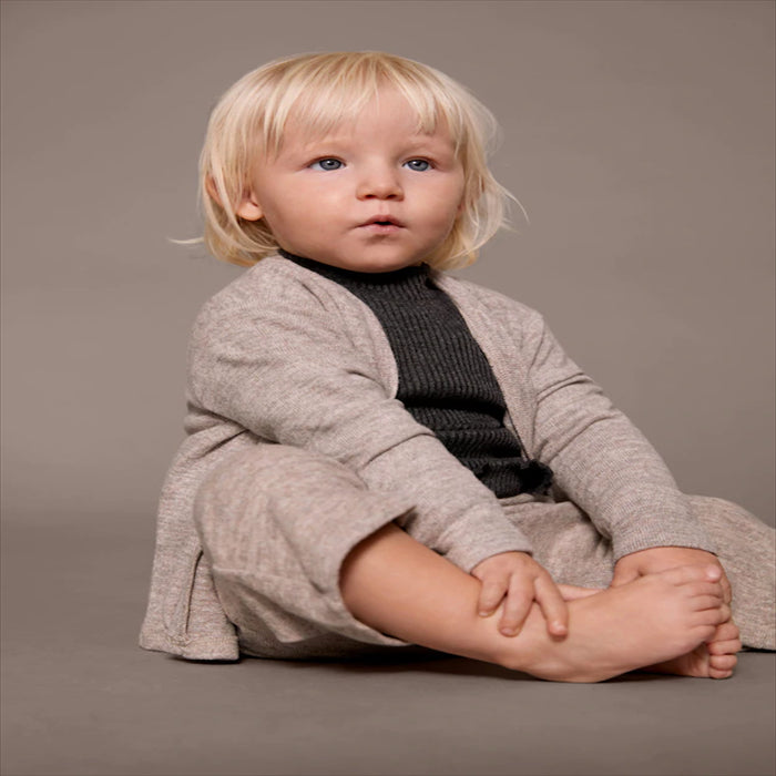 كارديغان بنمط مفتوح في الامام