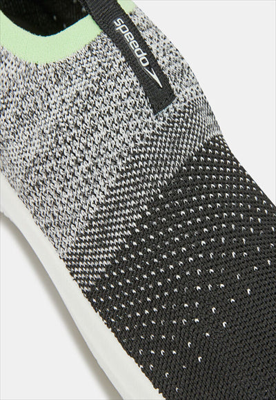 حذاء سباحة سبيدو