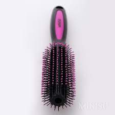Round brush for curly hair