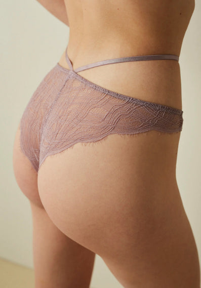 ملابس داخلية الجزء السفلي