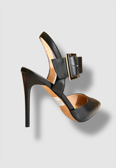 high-heeled shoes