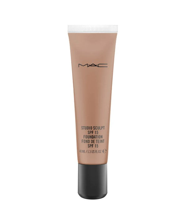 STUDIO SCULPT Foundation SPF 15