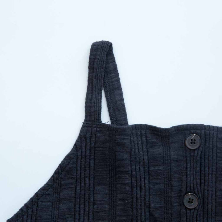 بلوزة بلا اكمام