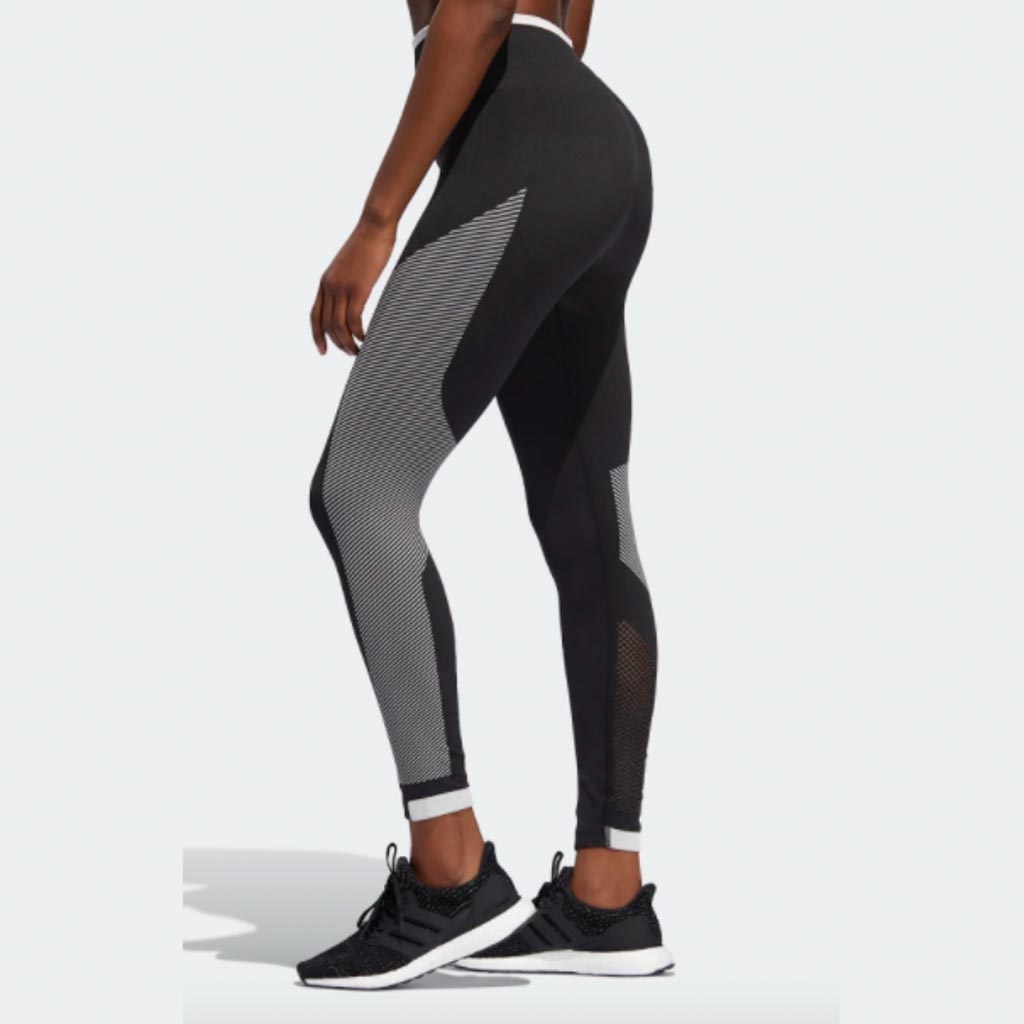 بنطال رياضي ضيق