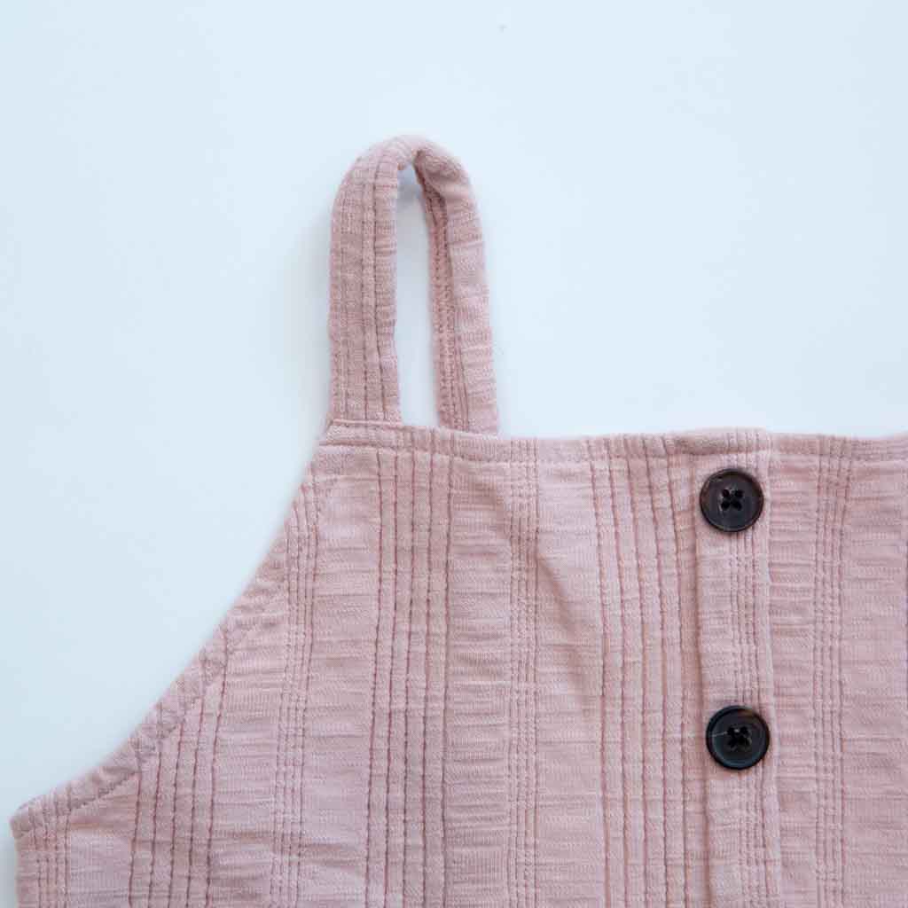 بلوزة بلا اكمام