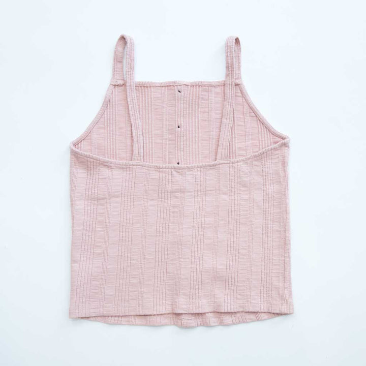 بلوزة بلا اكمام