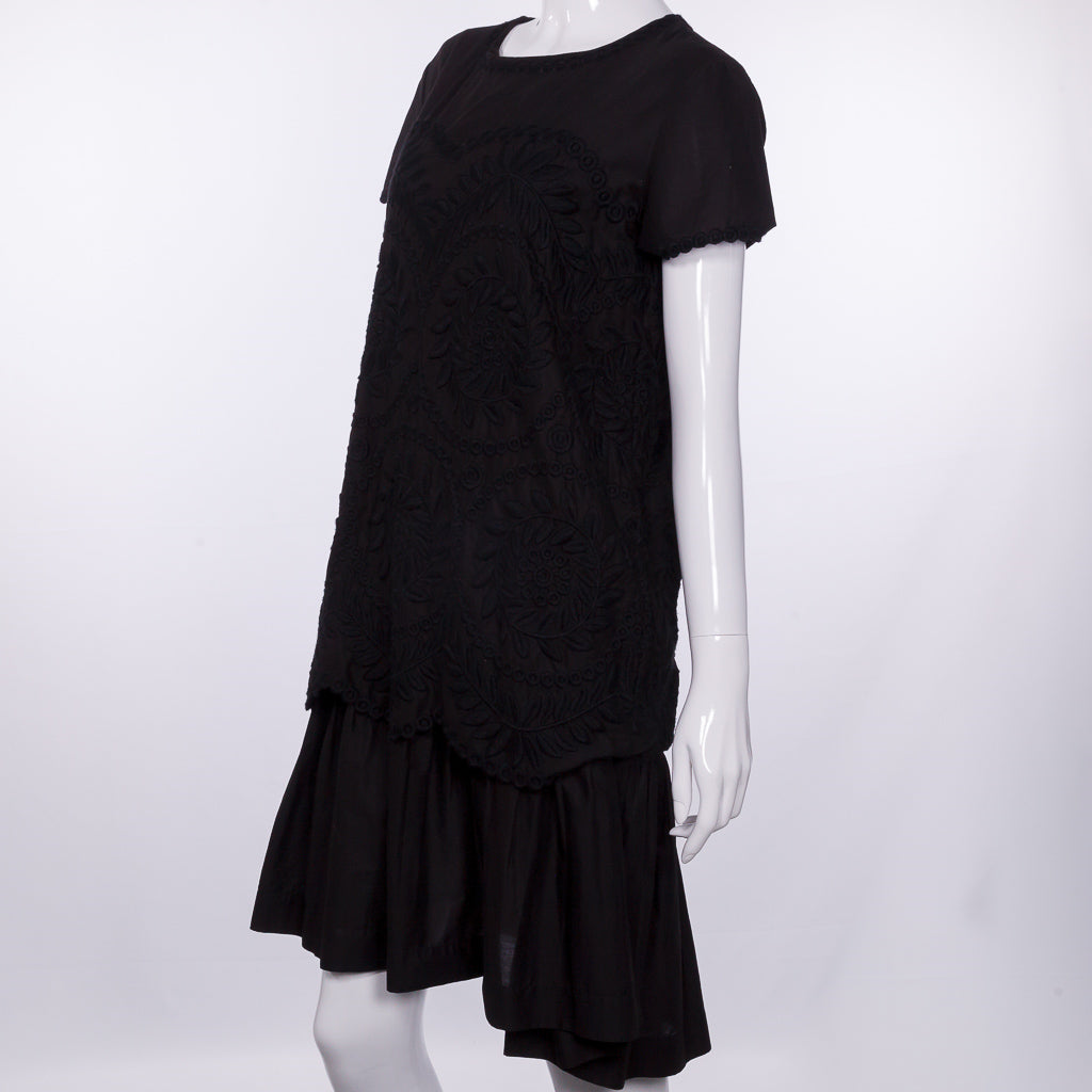 فستان بكشكش