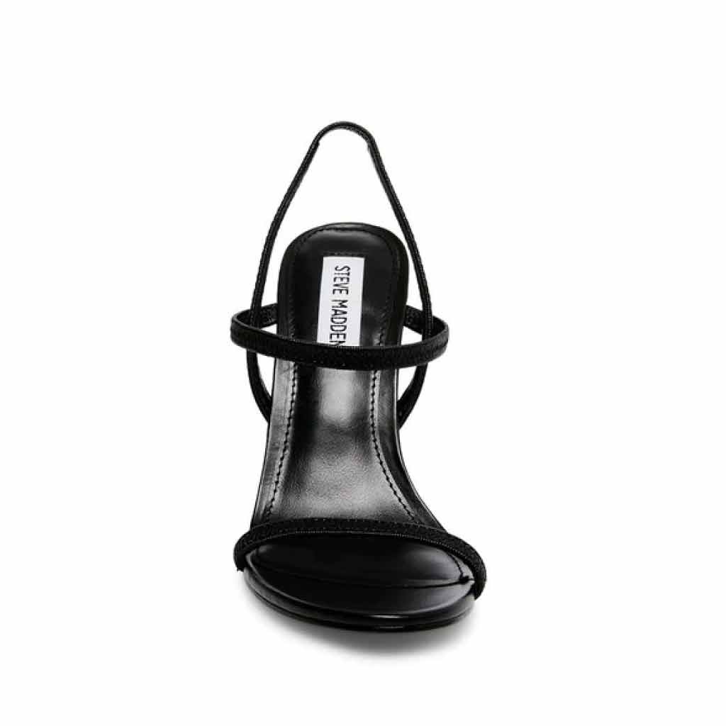 حذاء بكعب عالي