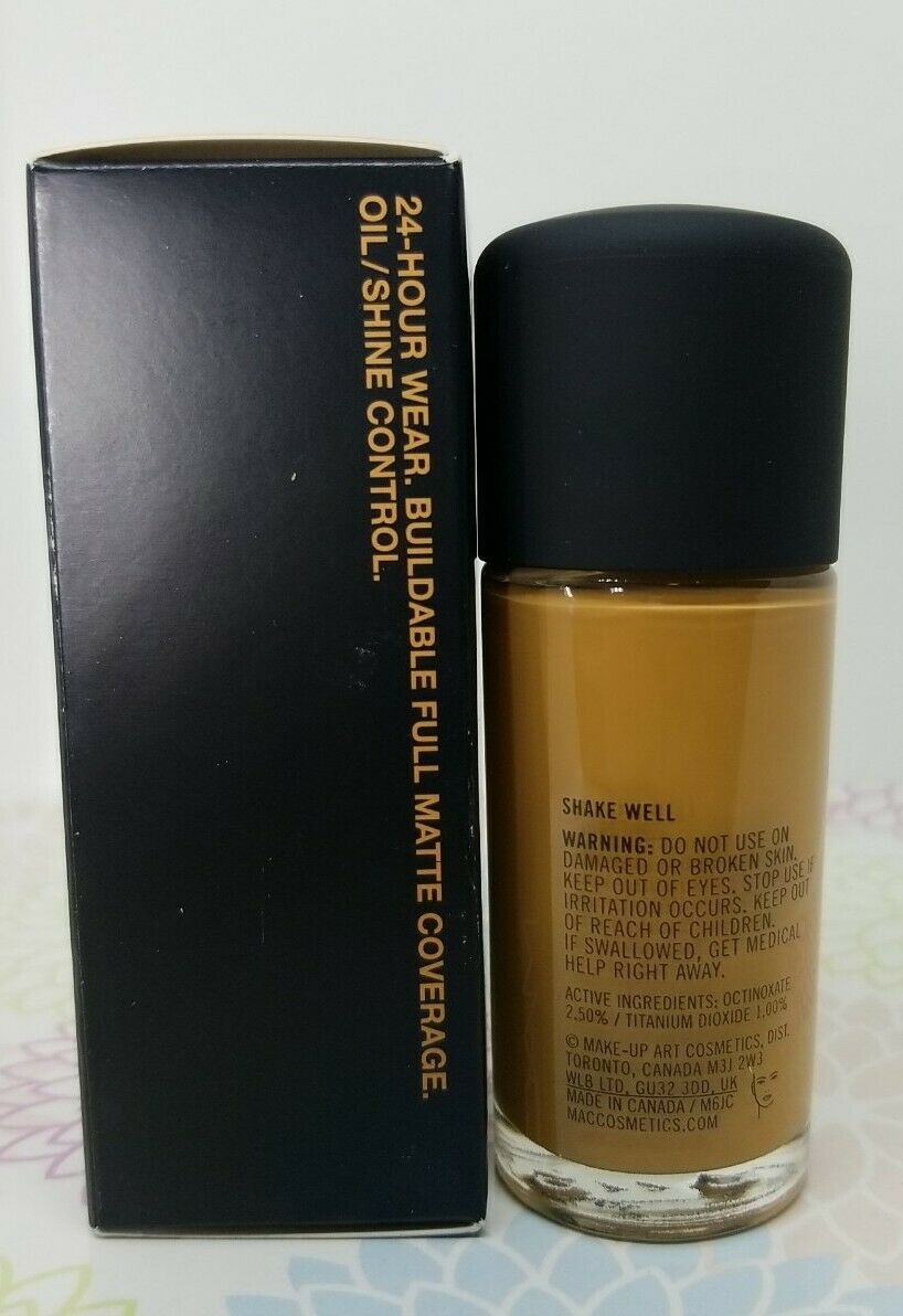 STUDIO FIX FLUID Foundation SPF 15