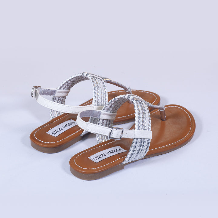 Casual Sandal with Buckle Strap