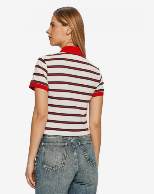 بلوزة مع قبة مخططة