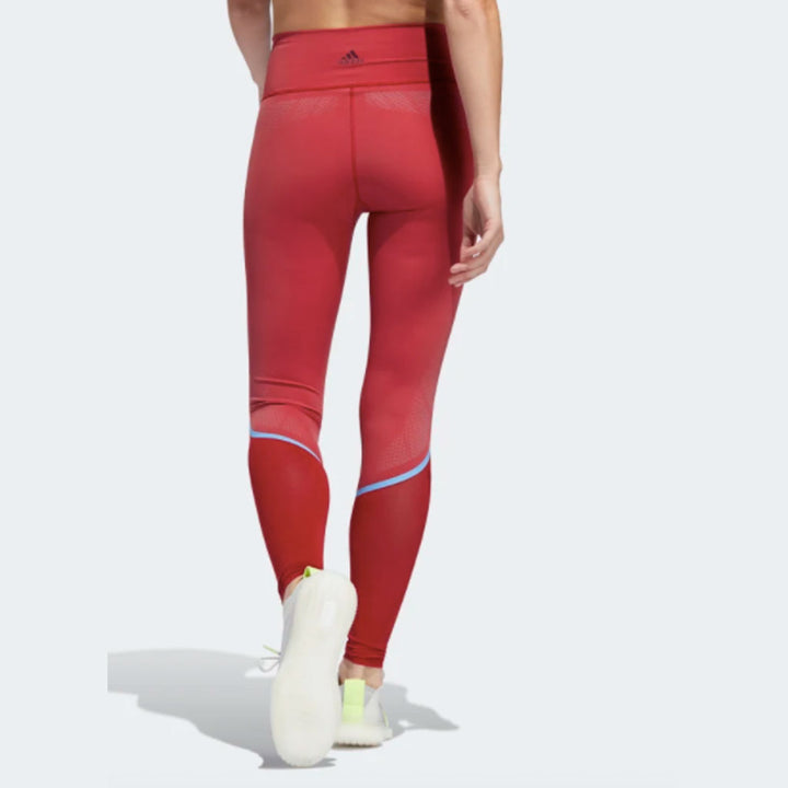 بنطال رياضي ضيق