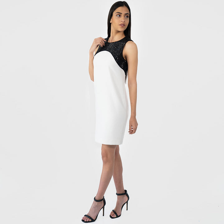 فستان بنمط كتل الالوان