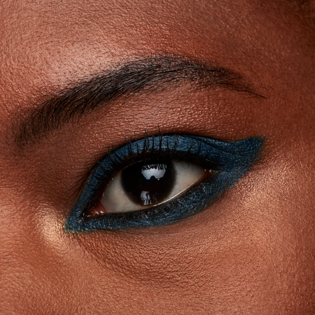 قلم من ماك كاجال- كحل