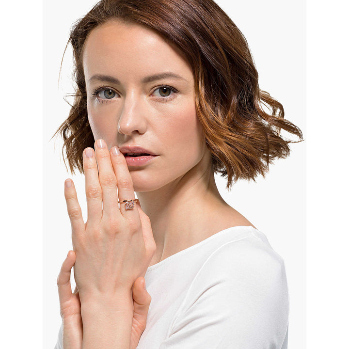 Swarovski Gem Dazzling Swan Woman Ring