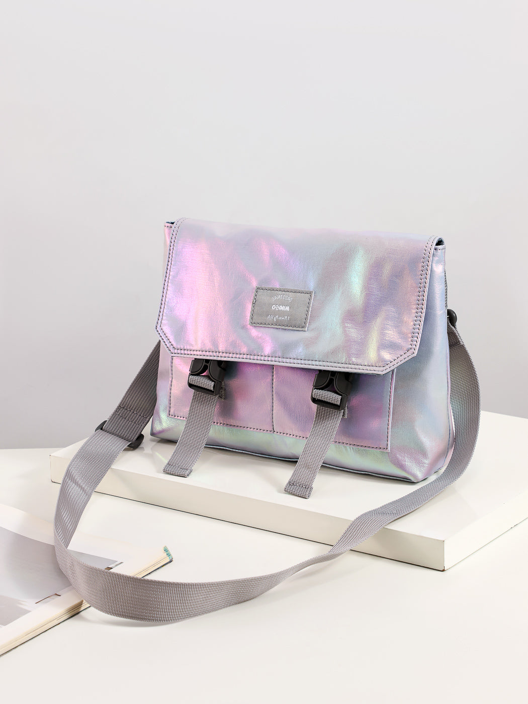 Courier shoulder bag