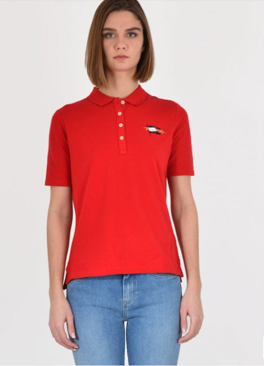 بلوزة مع قبة