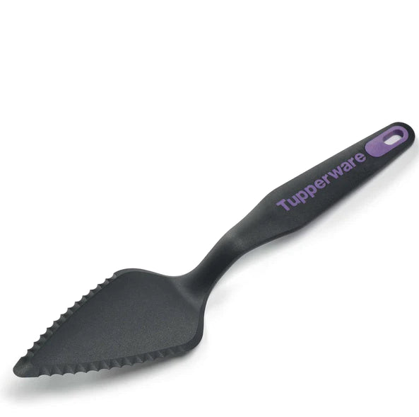 قطاعة الكيك المسننة