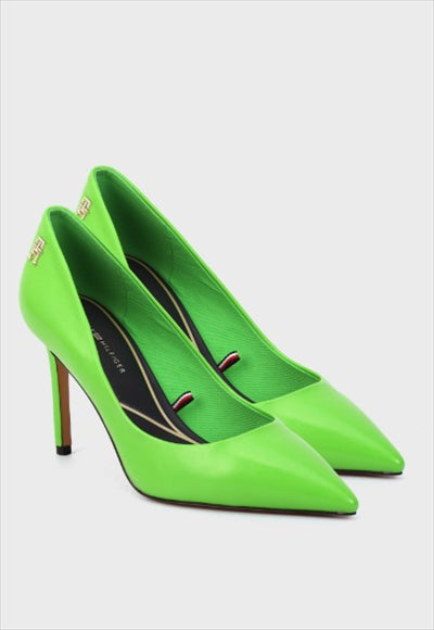 حذاء كعب عالي