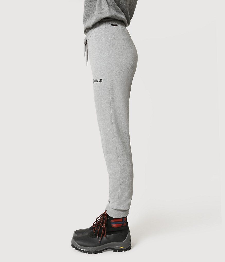 بنطال رياضة