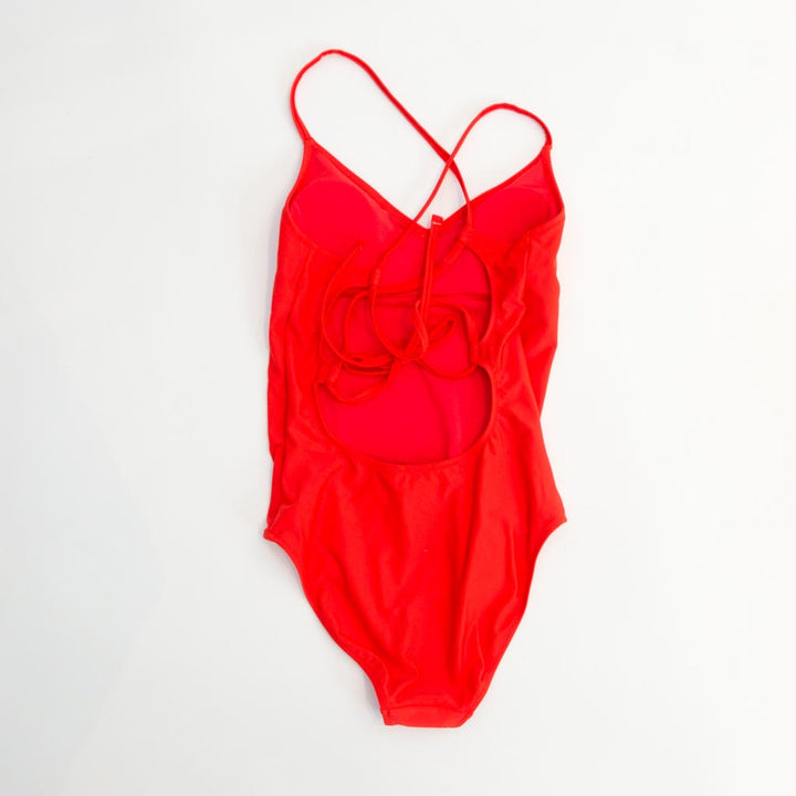 زي سباحة قطعة واحدة