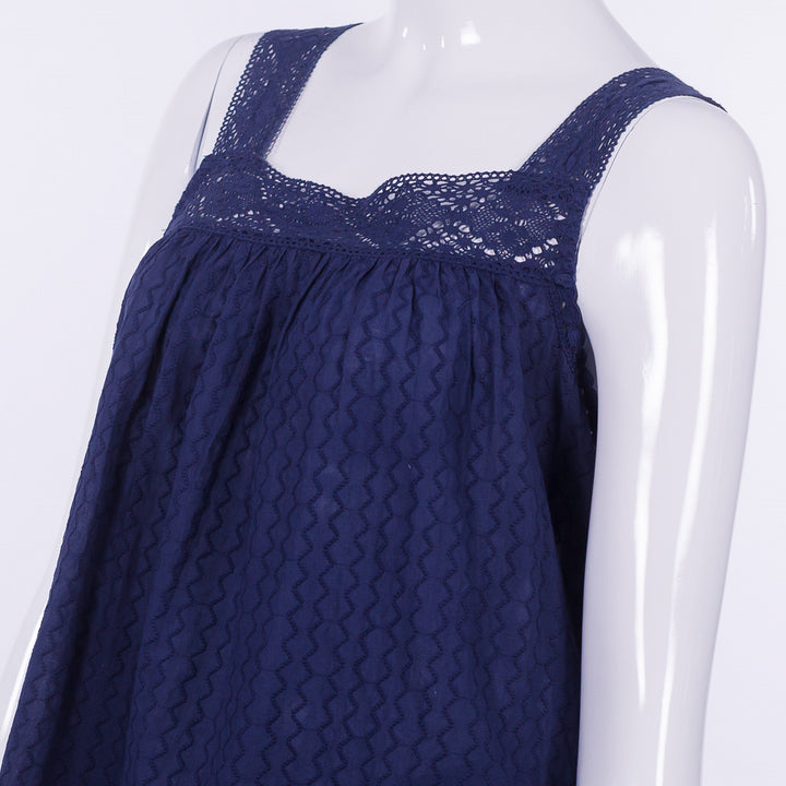 بلوزة بلا أكمام