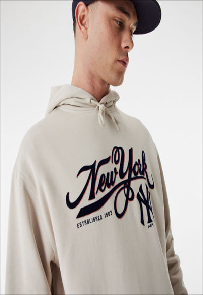 بلوزة باكمام طويلة