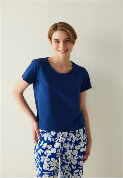 ملابس نوم هدية زهور زرقاء