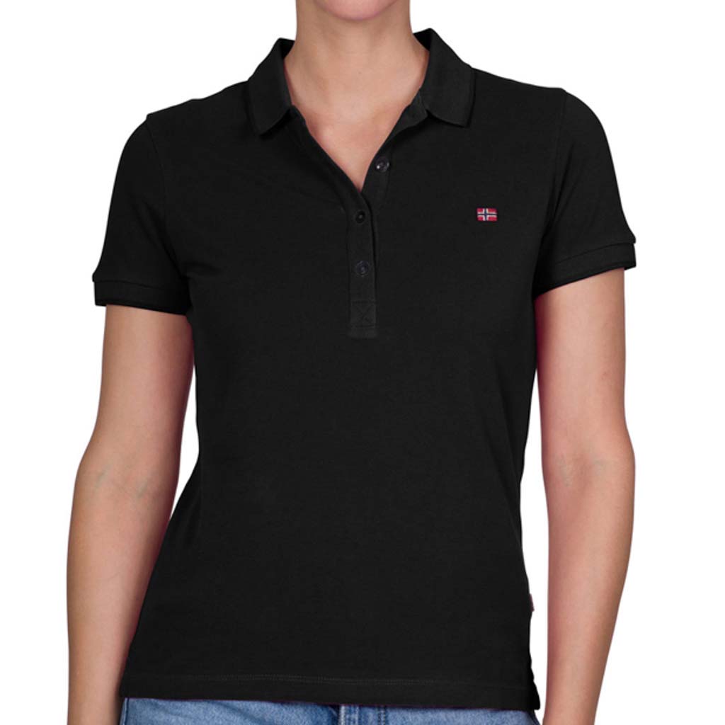 بلوزة بقبة بولو