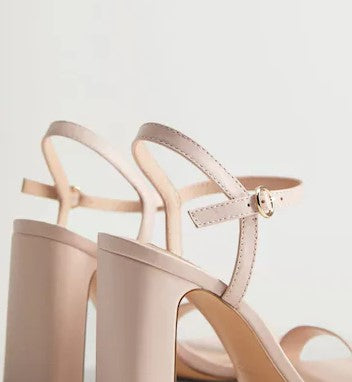 Heeled leather sandal