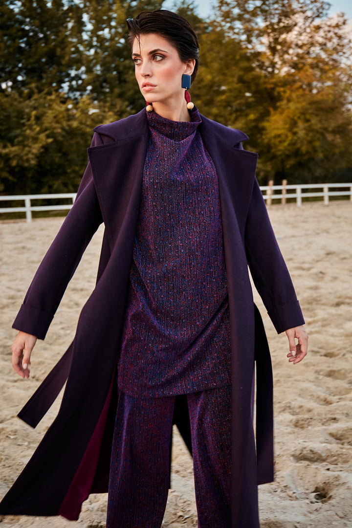 بدلة رسمية لامعة