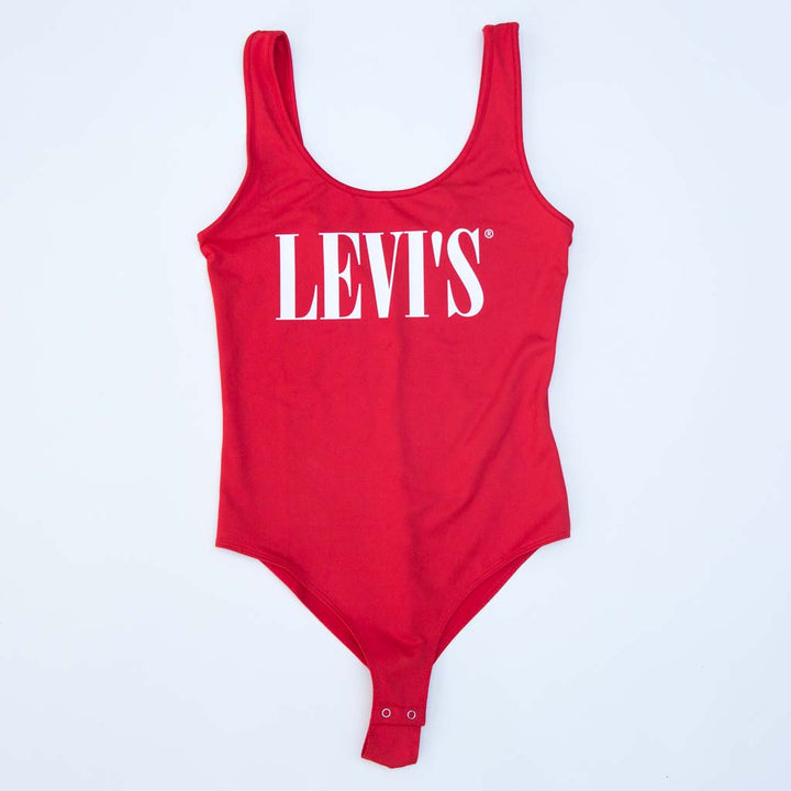 بلوزة بلا  أكمام مع كبسات داخلية