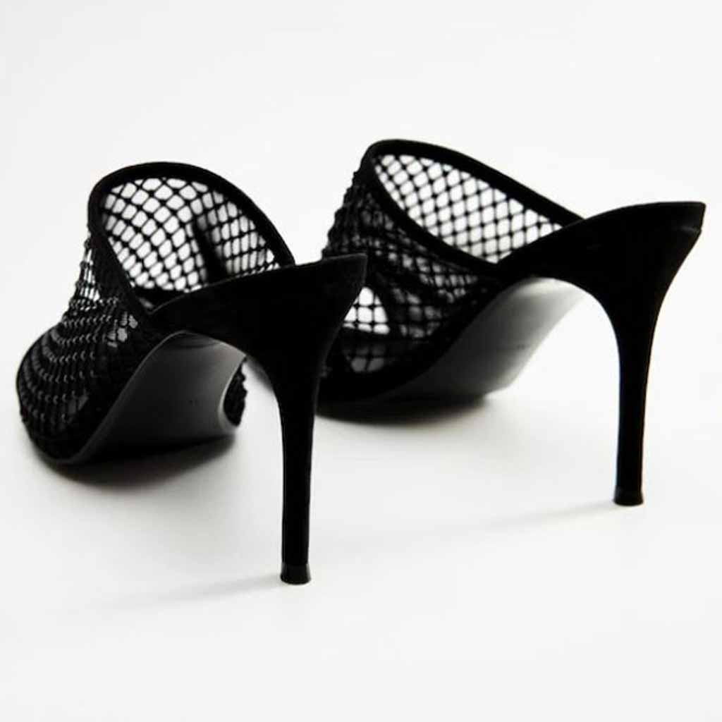high-heeled shoes